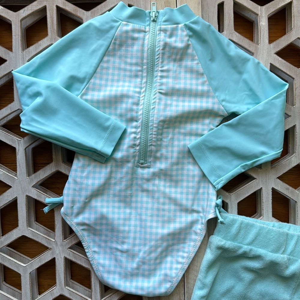 Little Me Daisy Rashguard Set - Picture 4 of 5